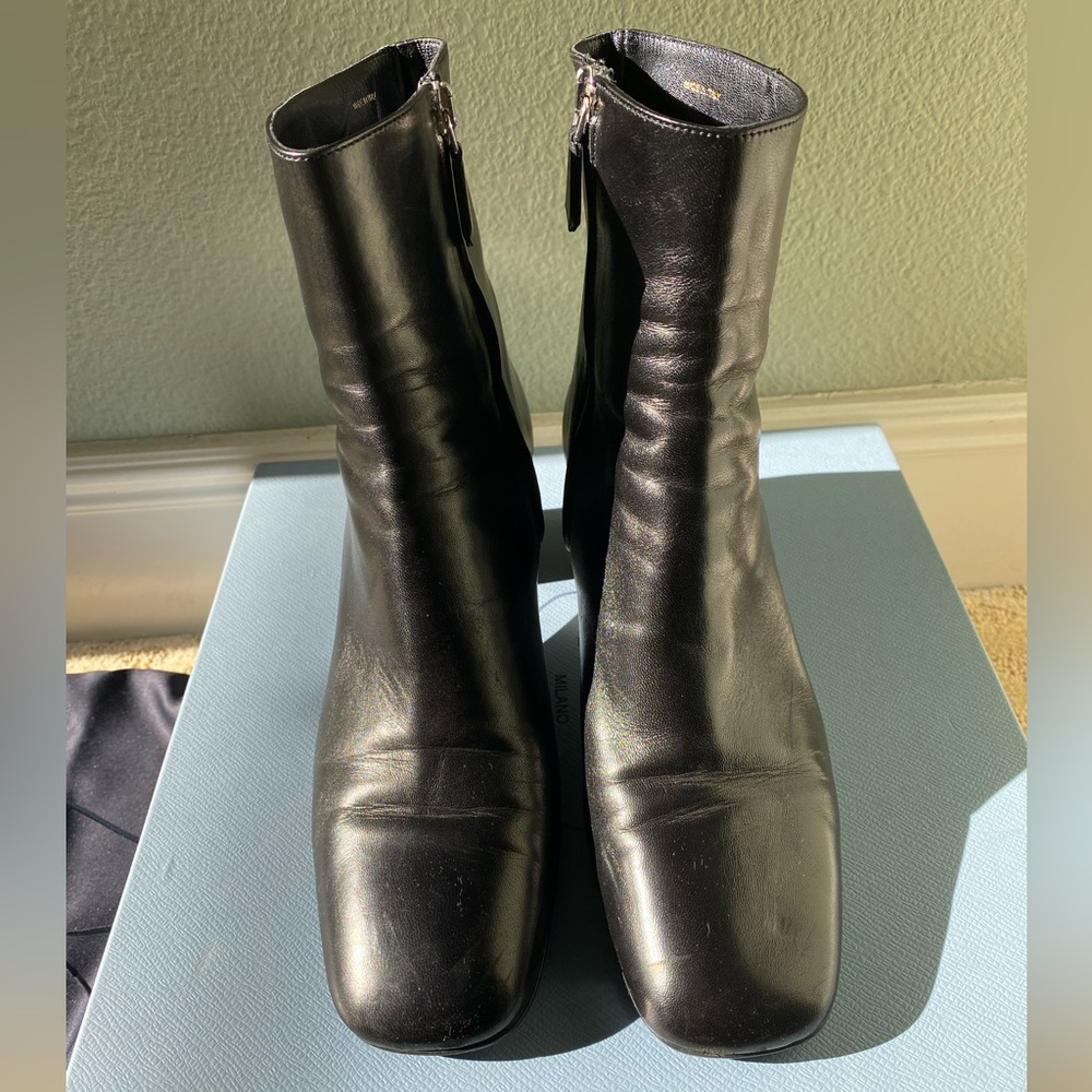 Prada Black Leather Calzature Donna Square-Toe Heeled Boots